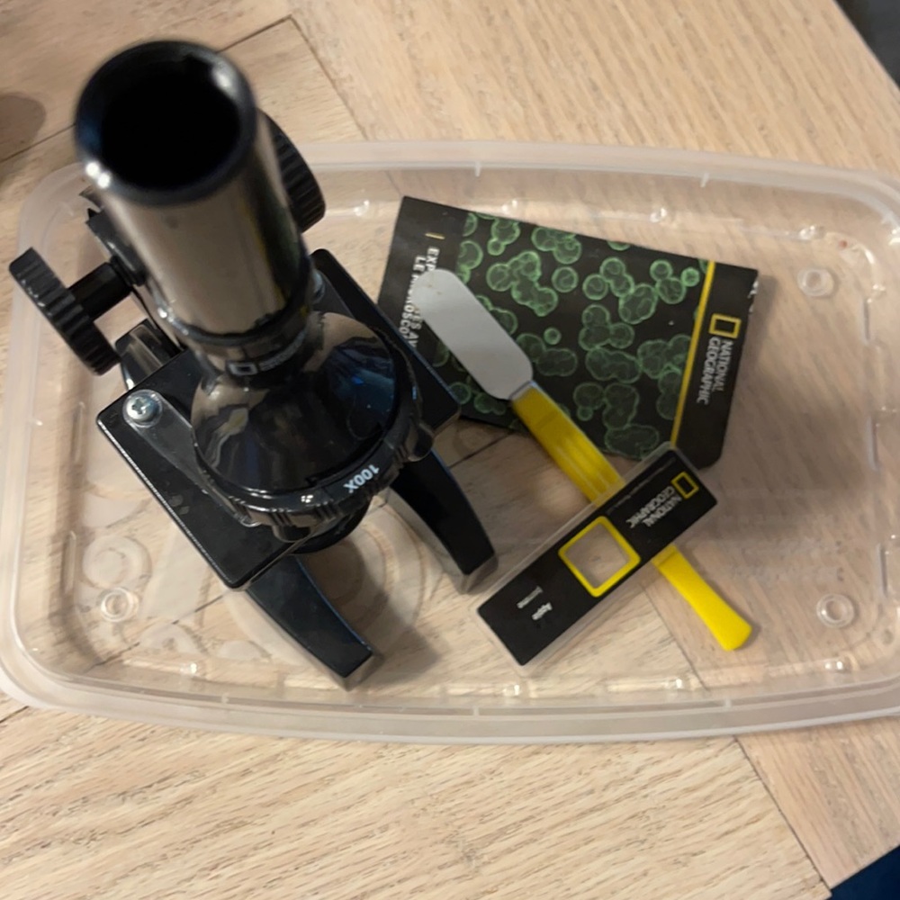 National Geographic science kit kids